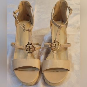 Women's bebe size 10 Lavina wedges